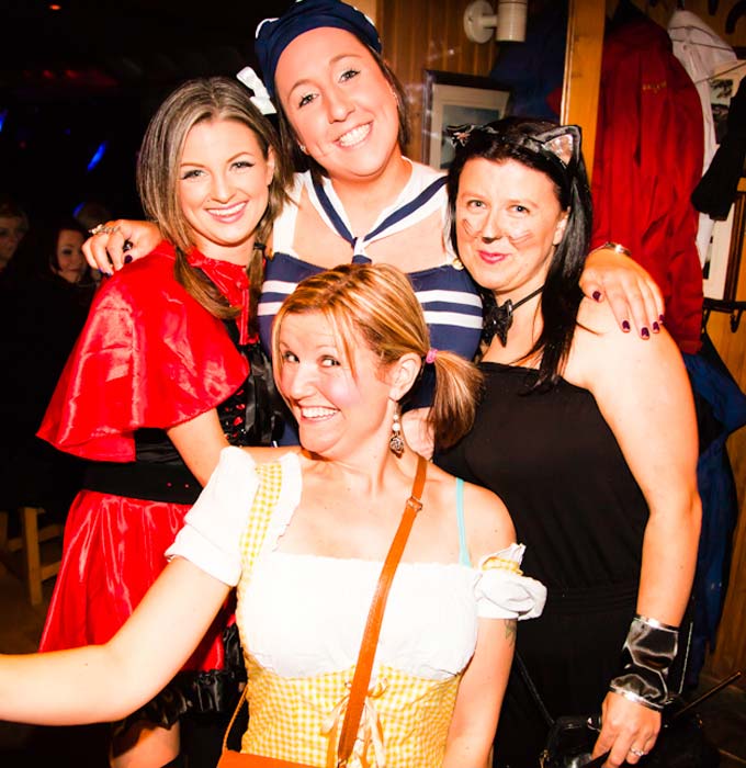 Hen or Stag Night with Moon River