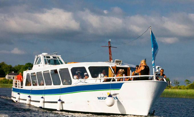 Moon River luxury cruises
