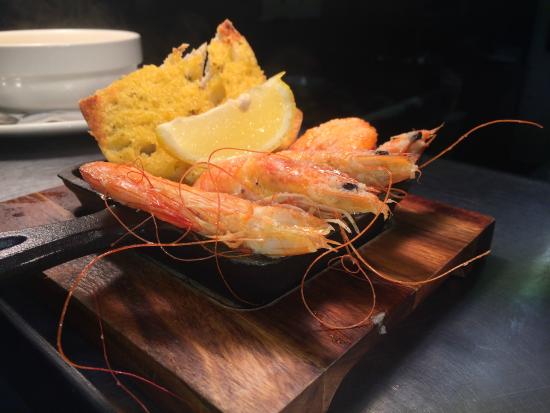Vittos Restaurant & Bar